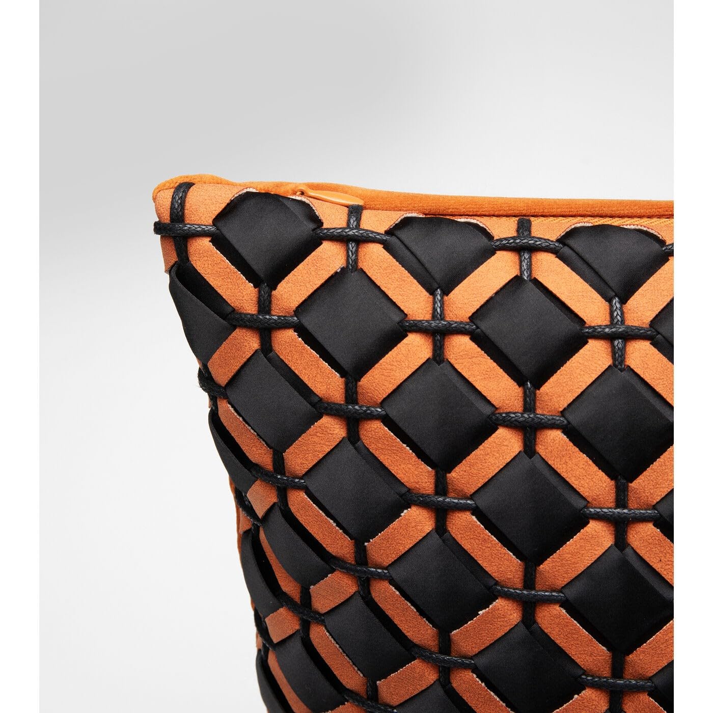 kare-design-kissen-mina-dekokissen-45x45-cm-orange-schwarz-samtoptik-mit-f-llung image 5