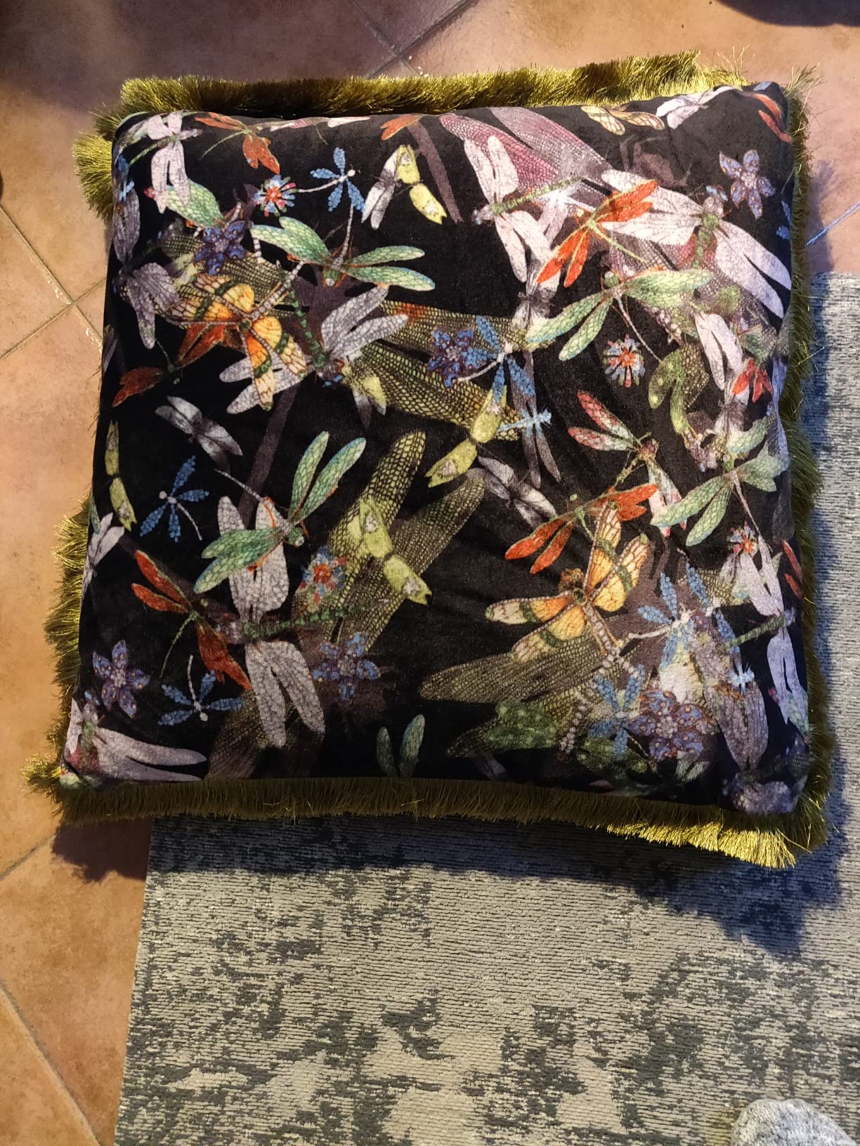 Farbtupfer fürs Sofa