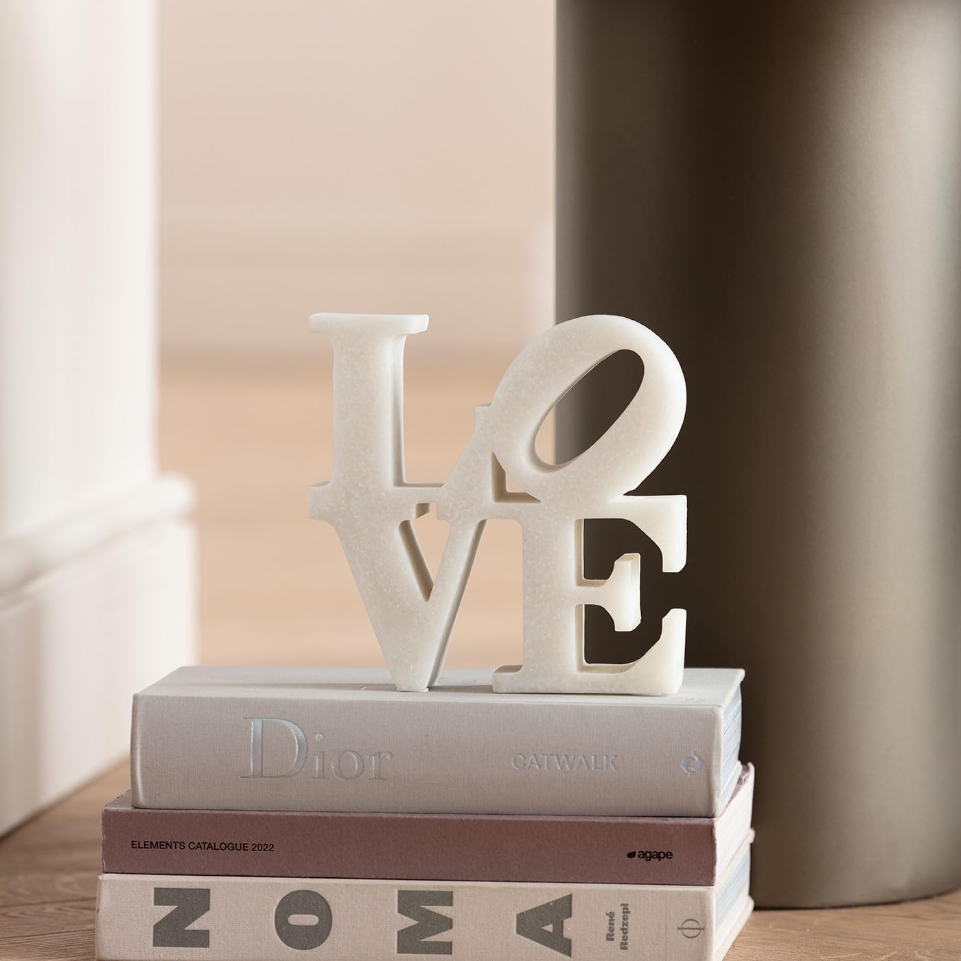 kare-design-deko-objekt-soft-love-wei-polysandstein-19x19x6-cm image 2