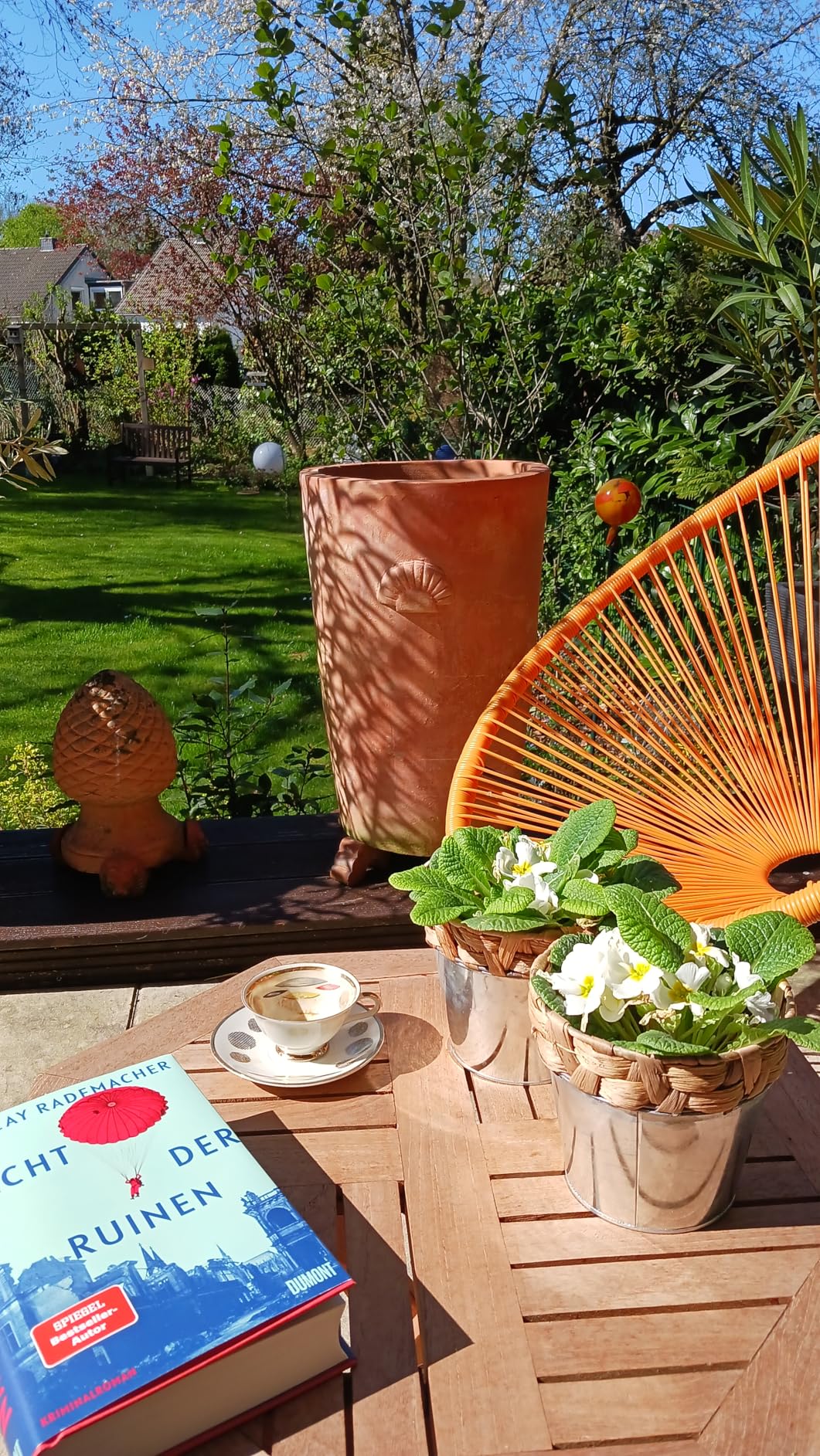 Lieblingssessel auf dem Balkon