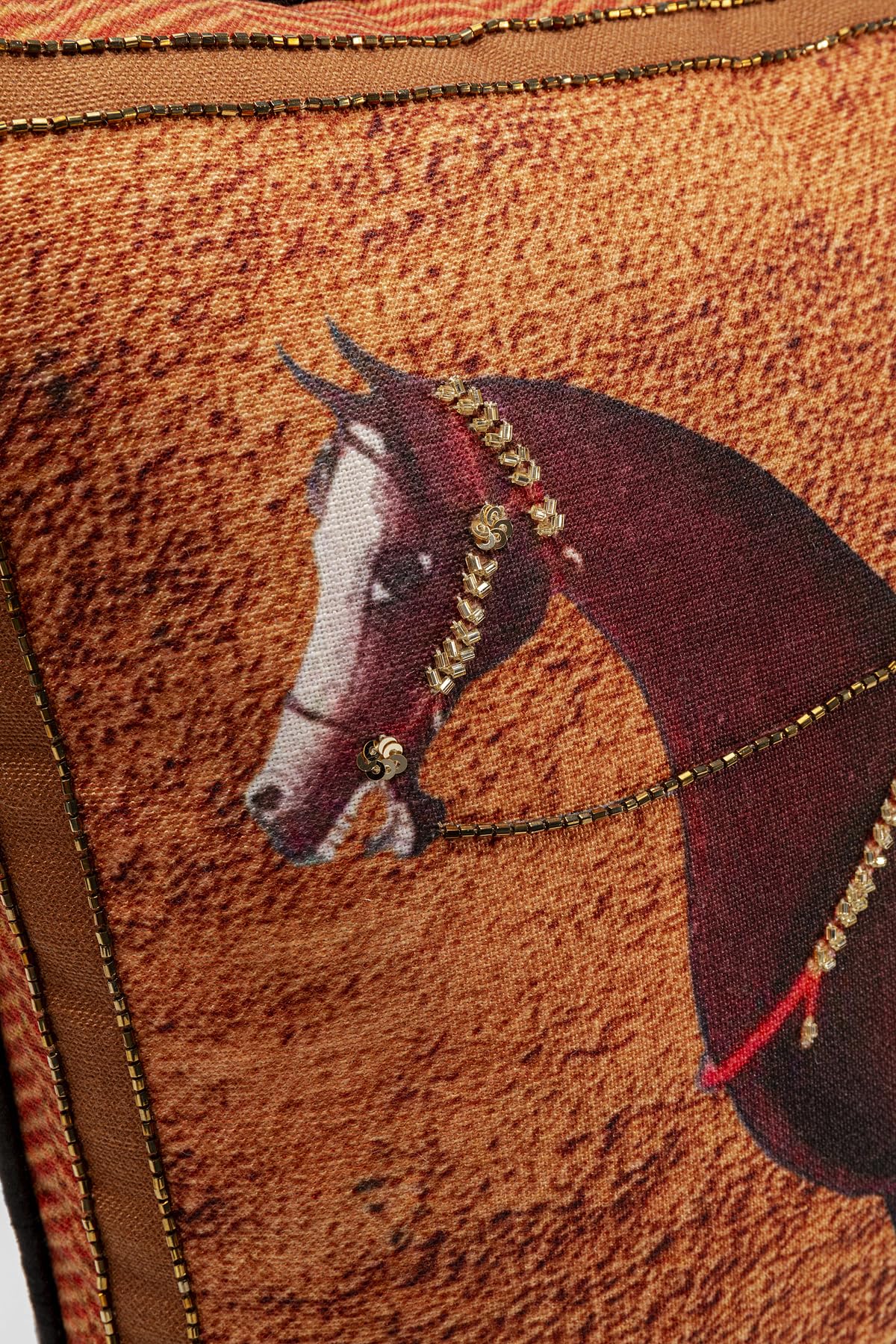 kare-design-show-horse-dekokissen-braun-45x45-cm-pferd-motiv-mit-f-llung image 3