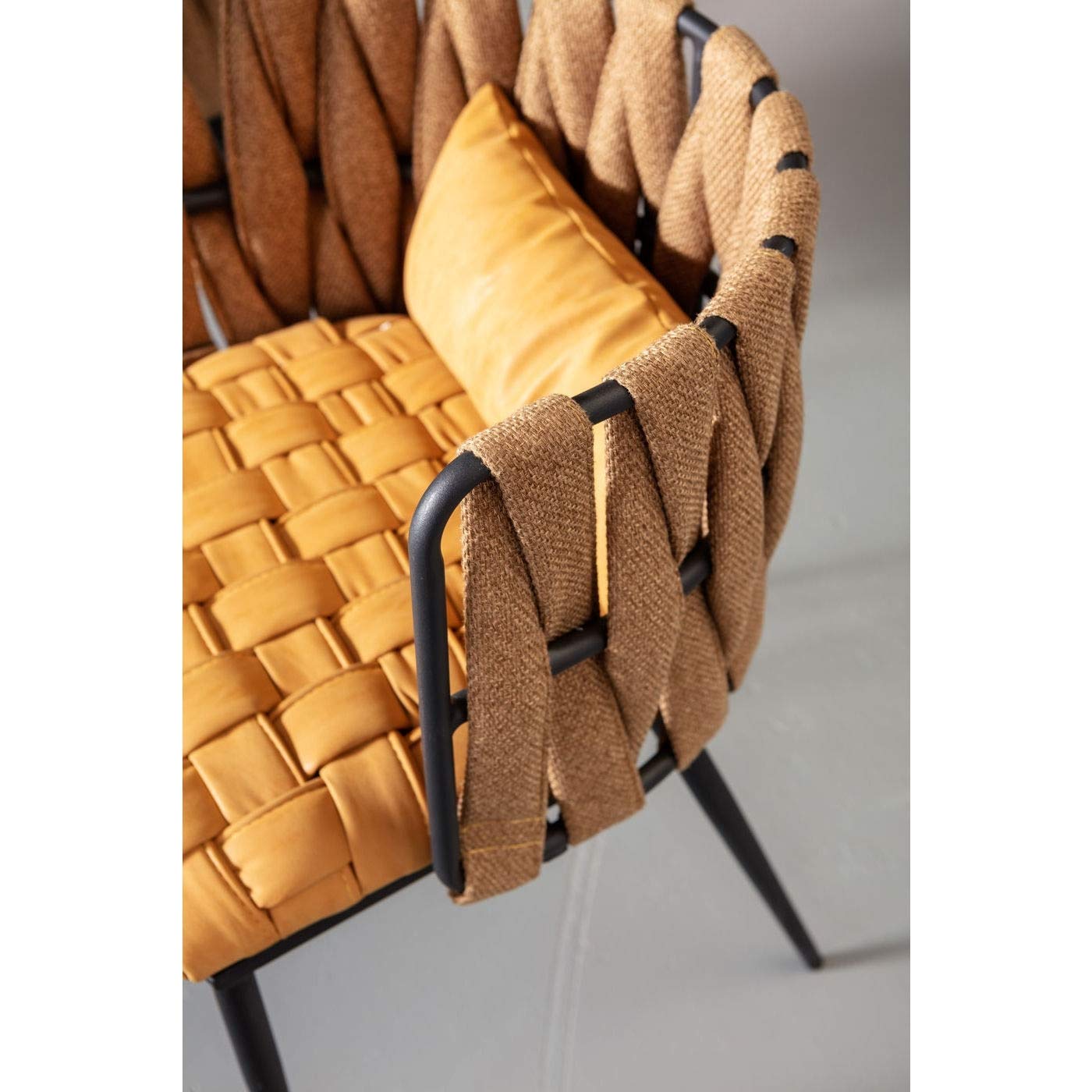 kare-design-armlehnstuhl-cheerio-gelb-75x55x52-cm-flechtstuhl-mit-kissen image 5