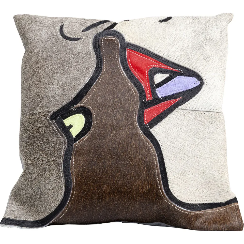 kare-design-kissen-close-kiss-40x40-cm-patchwork-zierkissen-echtfell image 1
