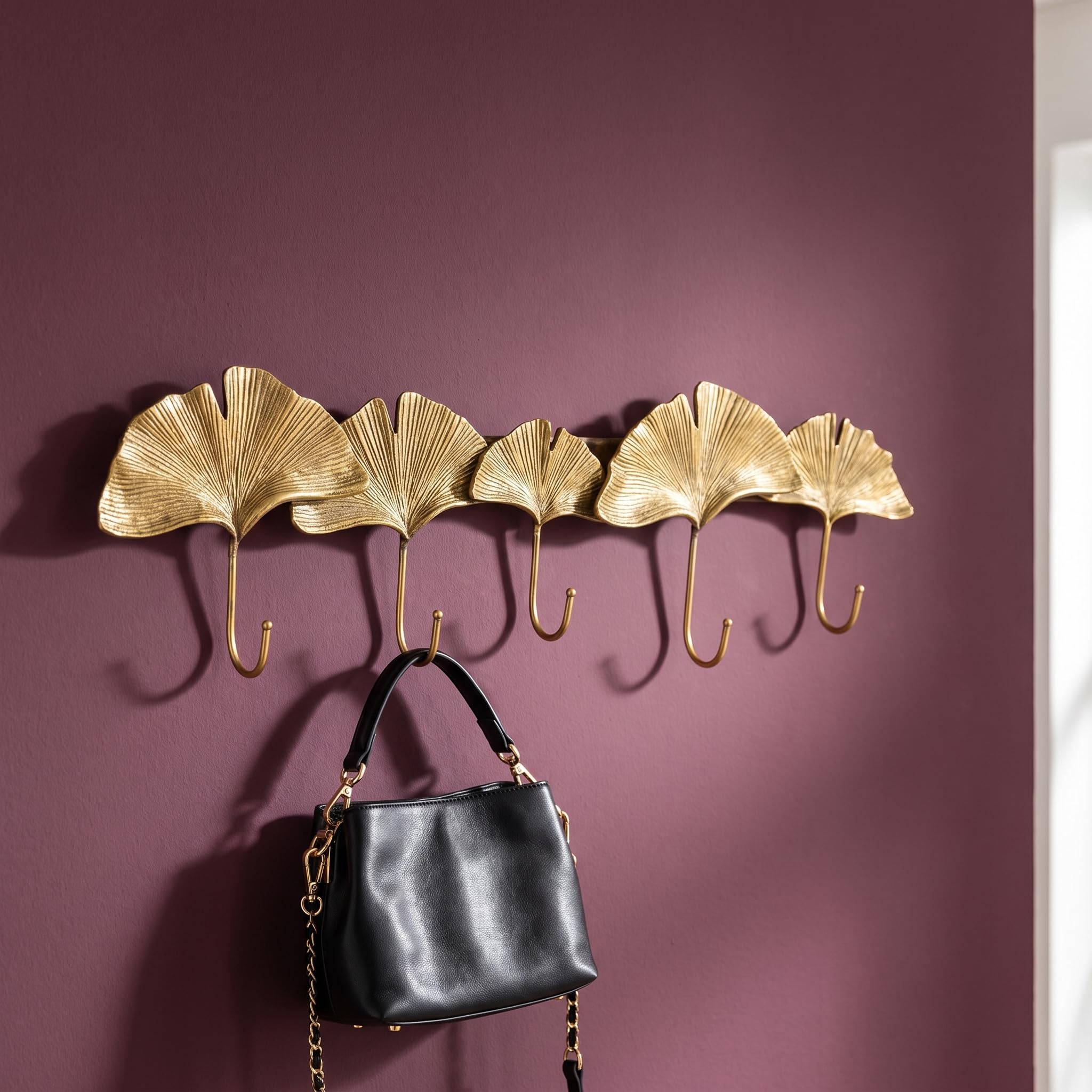 kare-design-wandgarderobe-ginkgo-leaf-gold-garderobenleiste-mit-5-haken-46-5-cm image 2