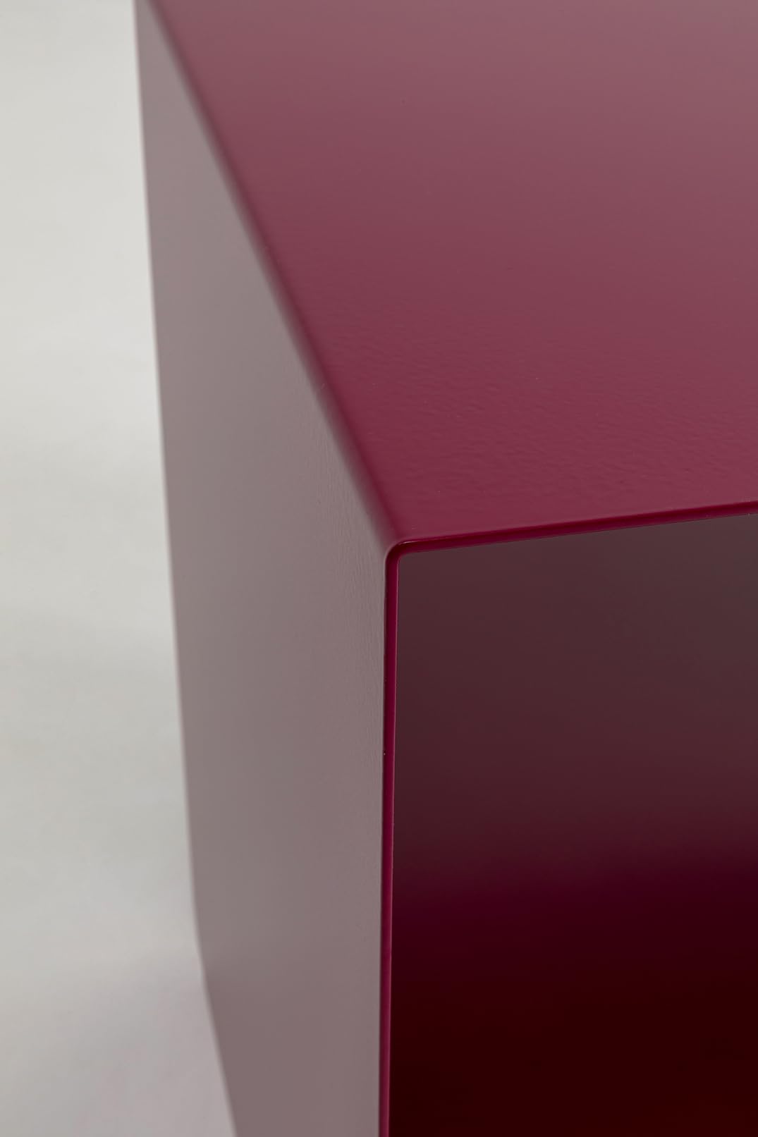 kare-design-beistelltisch-lounge-news-berry-pink-65x37x42-cm-couchtisch-mit-zeit image 6