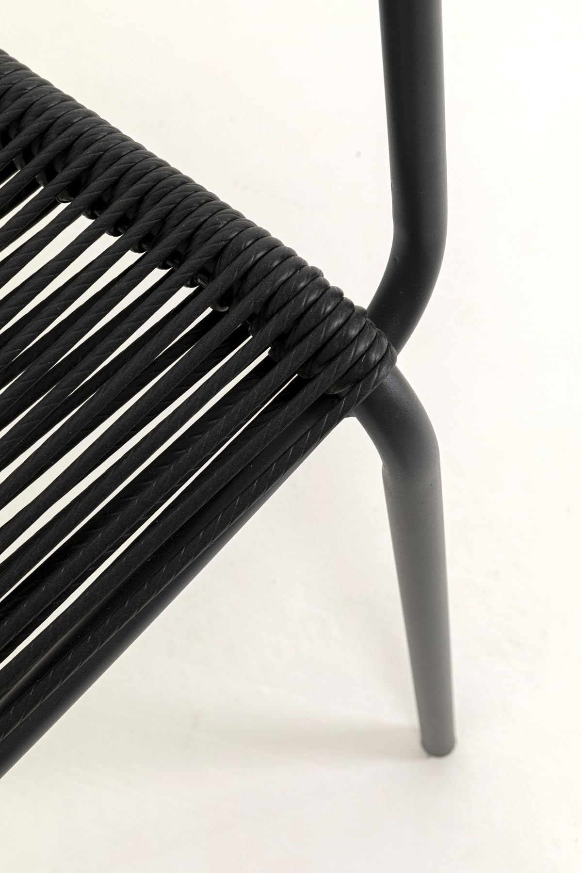 kare-design-stuhl-madagascar-mit-armlehnen-schwarz-85x54x62-cm-outdoor image 7