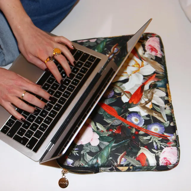 cedon-easy-laptop-case-red-birdies-laptop-tasche image 1