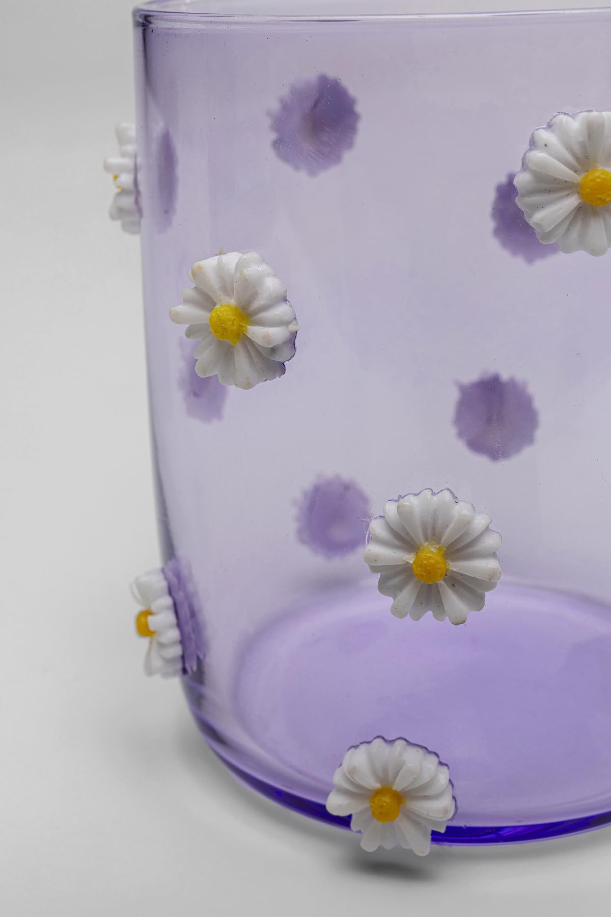 kare-design-daisy-gl-ser-set-4-teilig-lila-305ml-g-nsebl-mchen-3d image 5