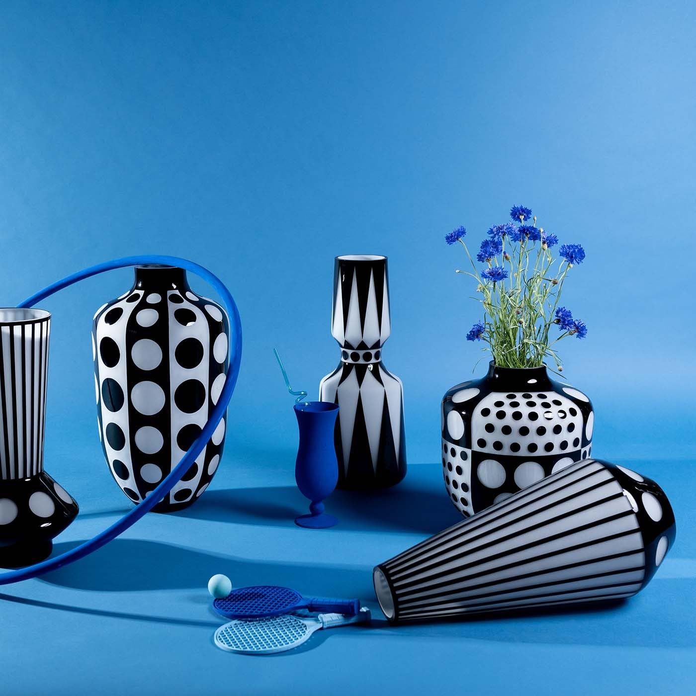 kare-design-vase-brillar-blumenvase-44-cm-schwarz-wei-glas image 2