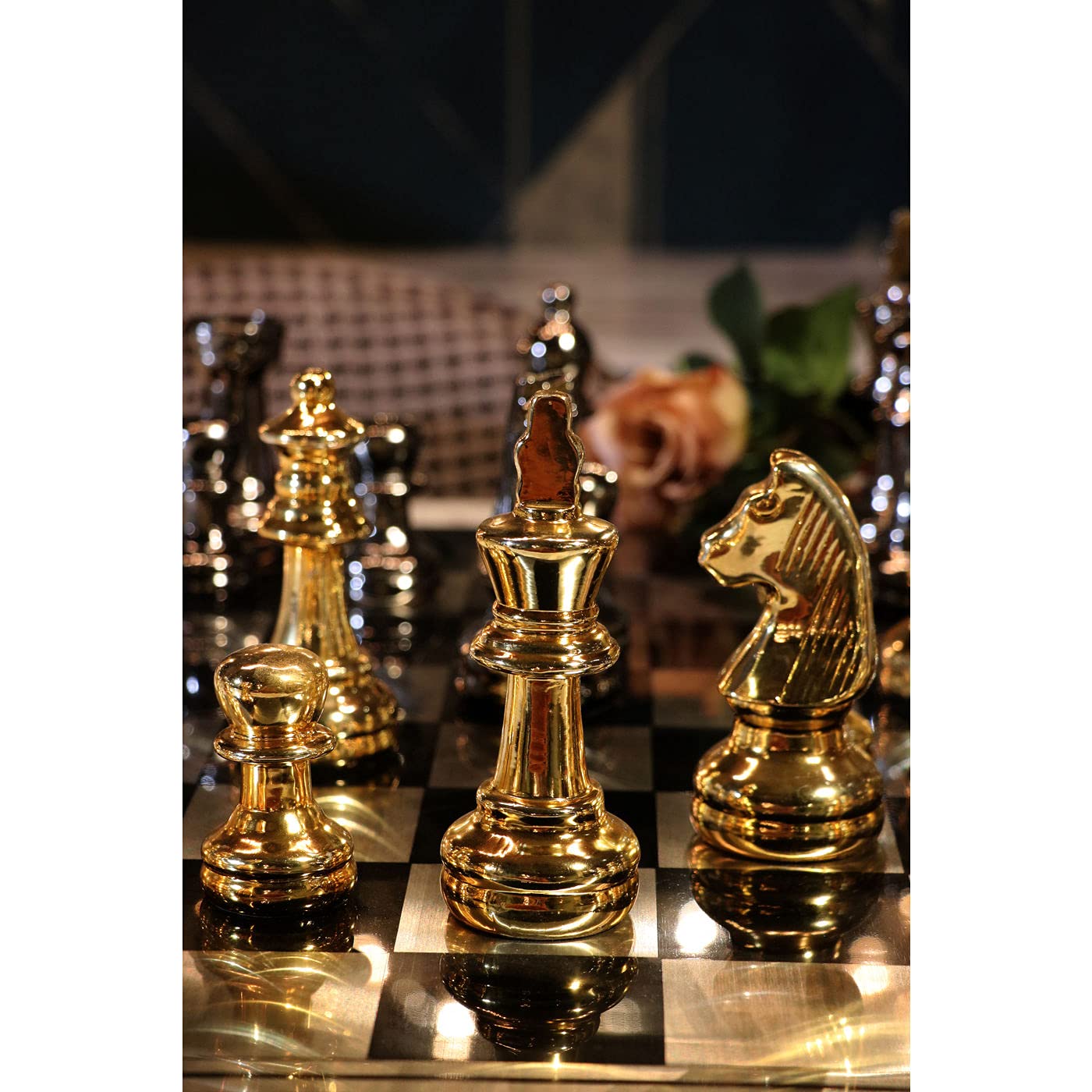kare-design-dekoobjekt-chess-silber-gold-60x60-cm-schachbrett-xl-mit-figuren image 3