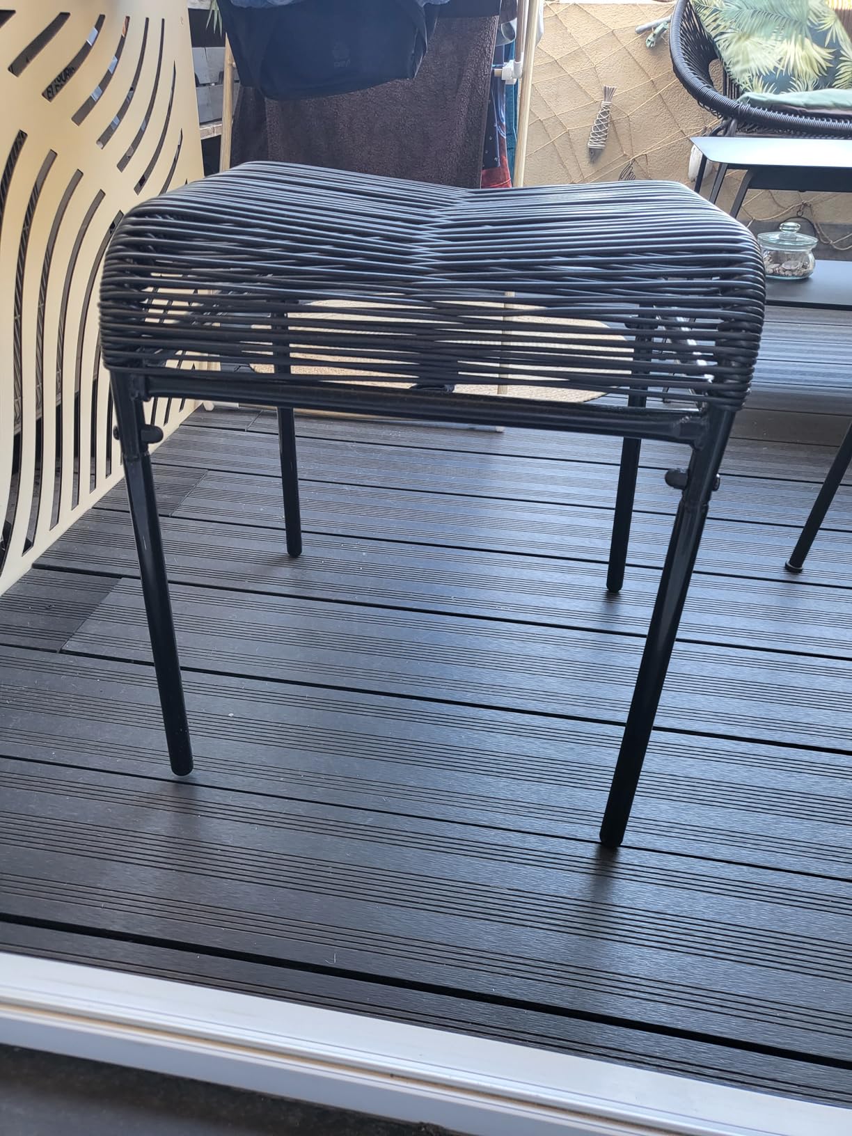 Passt perfekt zum Sessel