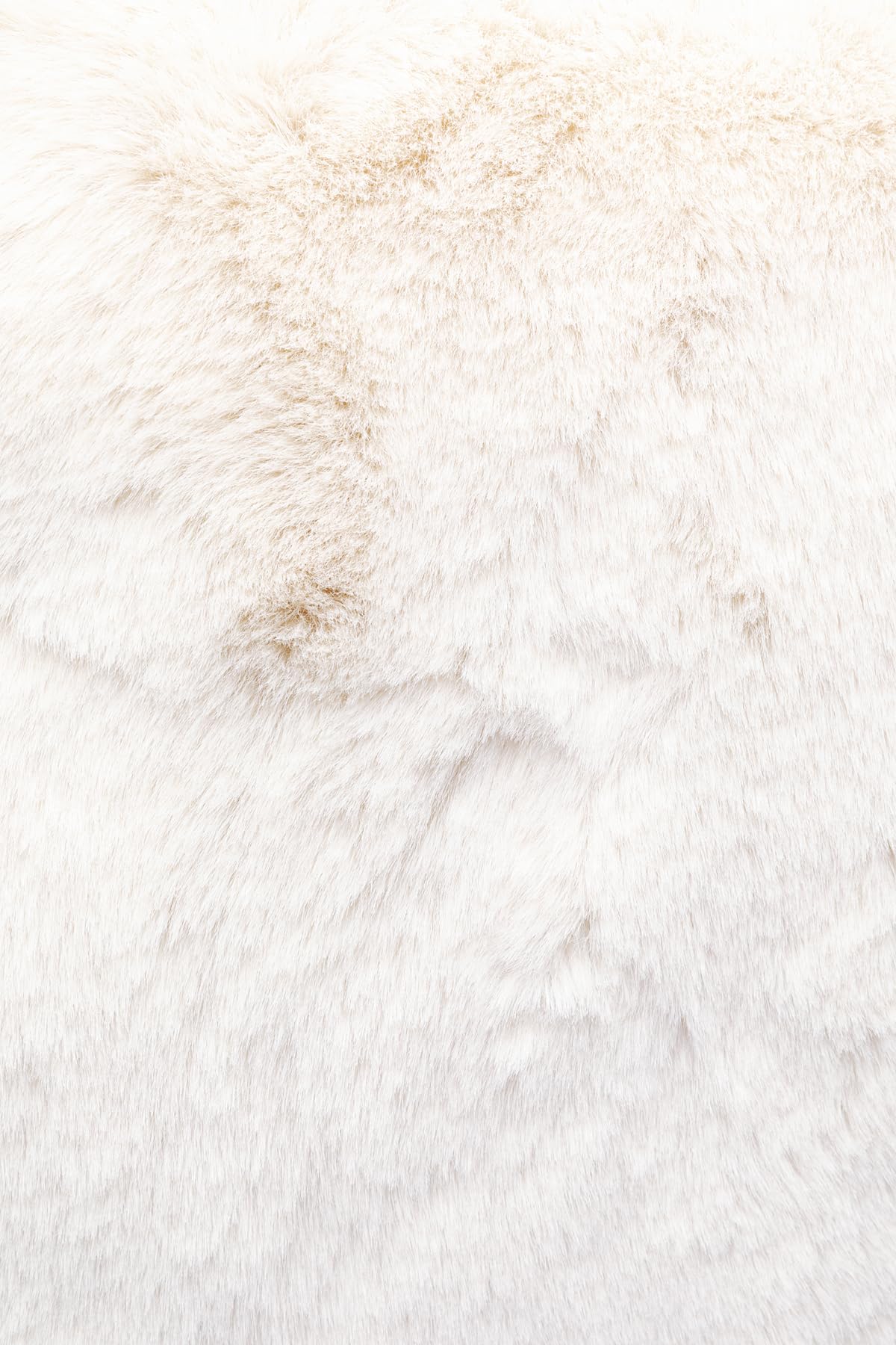kare-design-mika-creme-dekokissen-60x60-cm-wei-kunstfell image 5