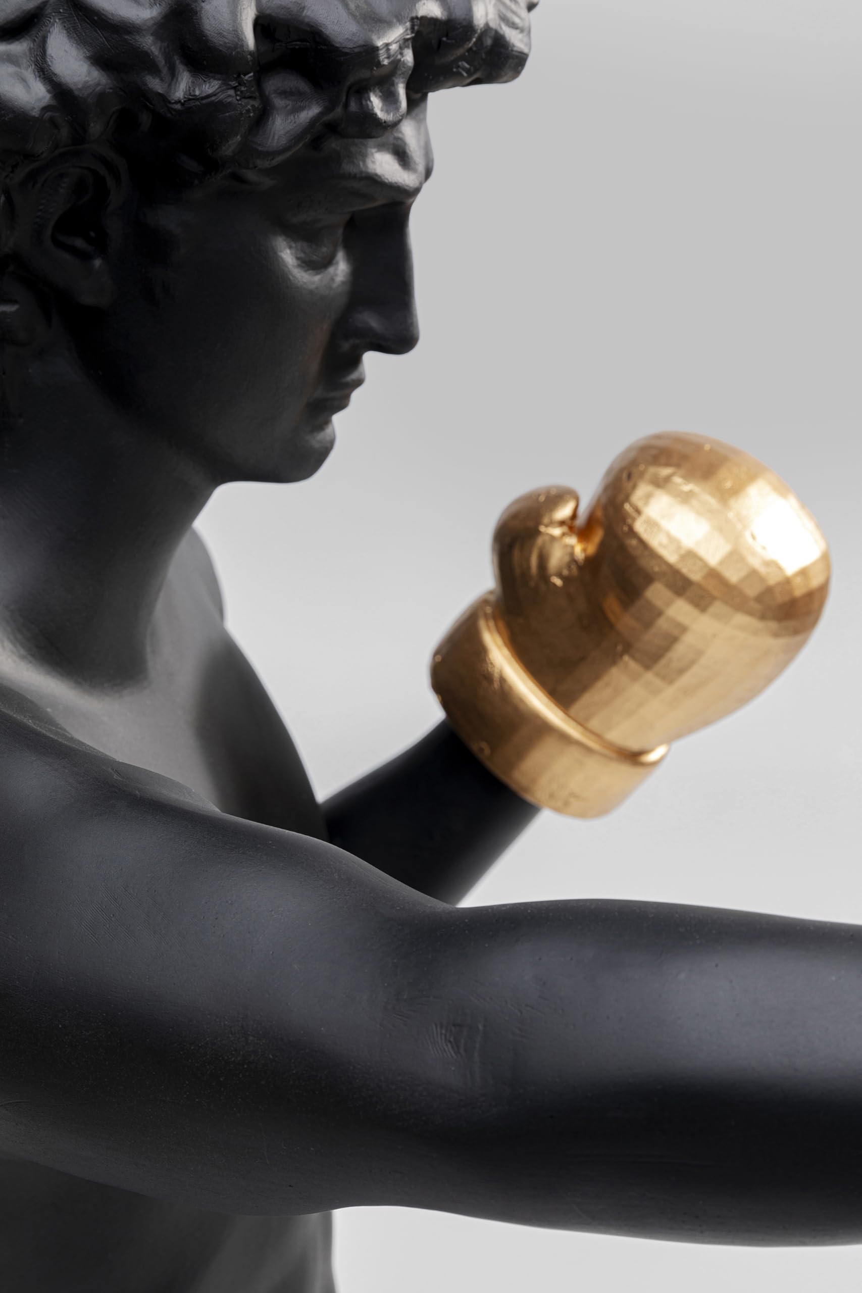 kare-design-deko-figur-balboa-boxer-68x40x50cm-schwarz-gold image 4