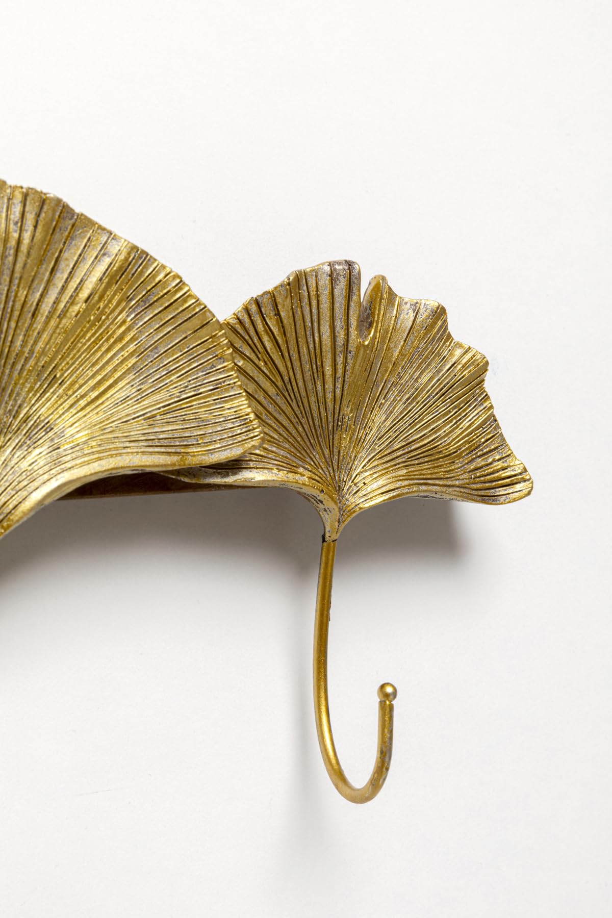 kare-design-wandgarderobe-ginkgo-leaf-gold-garderobenleiste-mit-5-haken-46-5-cm image 5